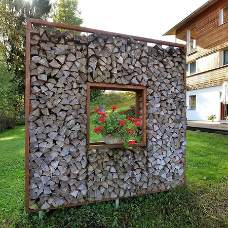 Bichler Katrin, Apartmán