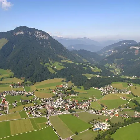 شقة Bichler Katrin, *